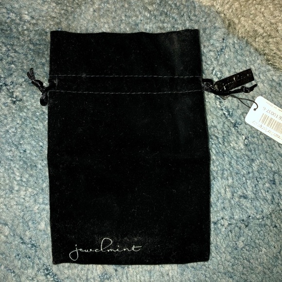 Jewelmint Rings - Picture 6 of 7